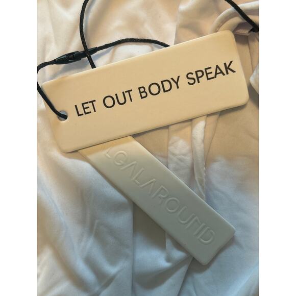 NWT Algalaround Women's White Short Sleeve Bodysuit Polyester/Spandex Sz Small - Picture 4 of 5